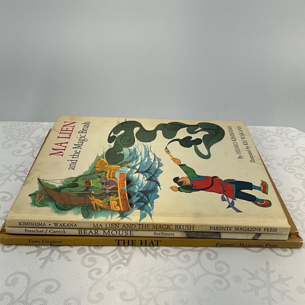 Vintage Childrens Picture Books Bundle - "Ma Lien And The Magic Brush" "Bear Mou